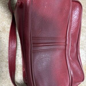 Elegant Red Leather Shoulder Bag